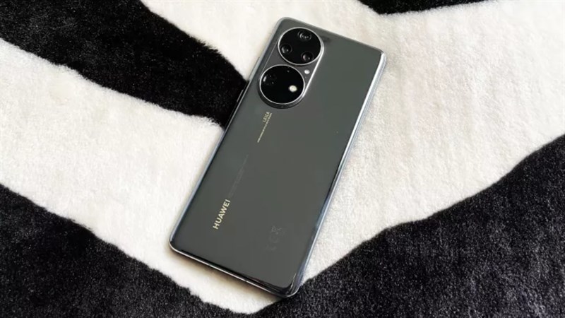 Huawei Mate 60 Pro sở hữu hệ thống camera với thông số tốt và khá đồng đều nhau.