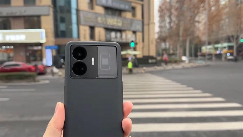 realme vừa công bố đoạn teaser về realme GT3 cho thấy khả năng sạc siêu ấn tượng