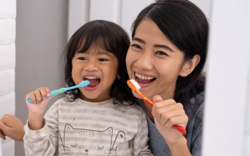 Hướng dẫn đánh răng cho bé