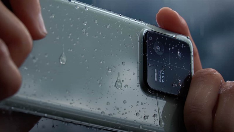 Trừ Xiaomi 13 Lite, thì cả hai mẫu Xiaomi 13 và Xiaomi 13 Pro đều sở hữu khả năng kháng nước Trừ Xiaomi 13 Lite, thì cả hai mẫu Xiaomi 13 và Xiaomi 13 Pro đều sở hữu khả năng kháng nước
