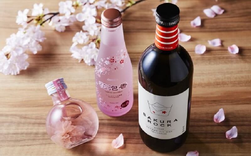 Rượu hoa anh đào là một trong những nét riêng biệt của ẩm thực Nhật Bản