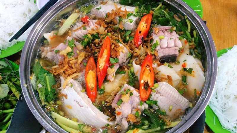 How to make sweet and sour young tamarind leaf stingray soup, conquering the whole family