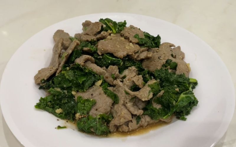 How to make attractive beef stir-fry kale, nourishing the whole family
