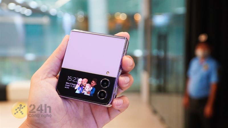 Samsung Galaxy Z Flip4 - Điện thoại gập cao cấp của Samsung