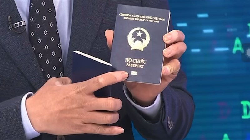 Hộ chiếu gắn chip là gì? Tìm hiểu chi tiết về e-passport