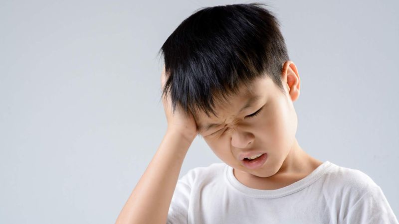Triệu chứng của viêm tai xẹp nhĩ ở trẻ em