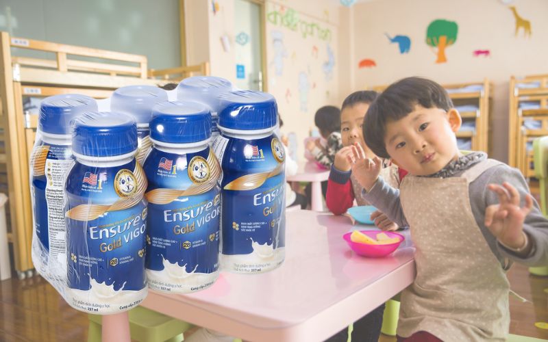 Sữa Ensure Gold Vigor dạng nước cho bé từ 4 tuổi