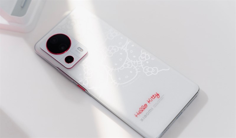 Trên tay Xiaomi CIVI 2 Hello Kitty Trên tay Xiaomi CIVI 2 Hello Kitty