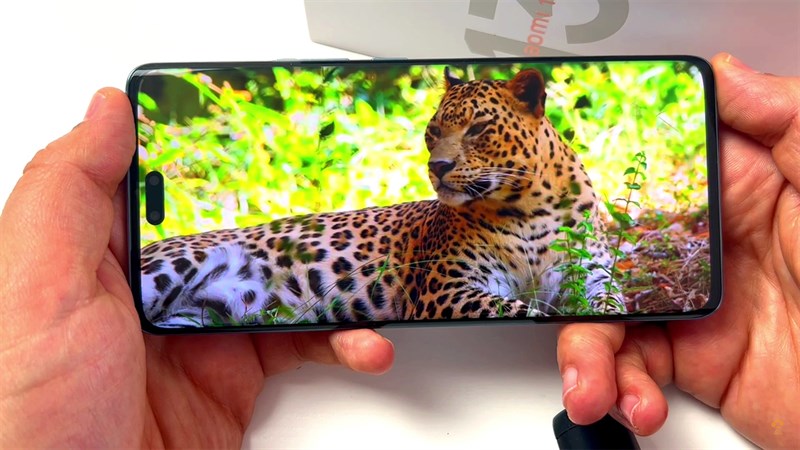 [MWC2023] Trên tay Xiaomi 13 Lite