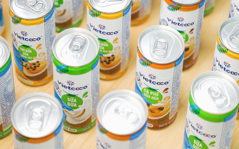 Vietcoco ra mắt dòng sản phẩm trà sữa dừa đường đen mới, bạn đã thử?