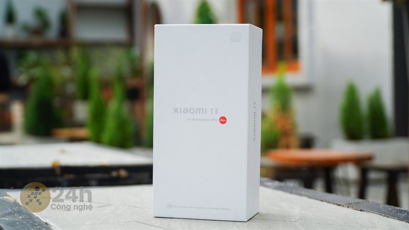 Trên tay Xiaomi 13 tại Việt Nam Trên tay Xiaomi 13 tại Việt Nam
