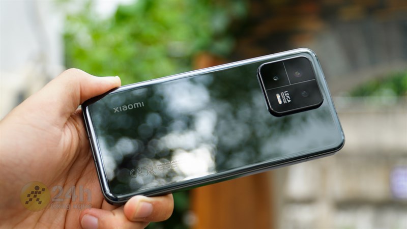 Trên tay Xiaomi 13 tại Việt Nam