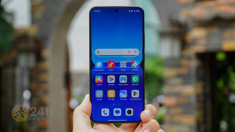 Trên tay Xiaomi 13 tại Việt Nam Trên tay Xiaomi 13 tại Việt Nam