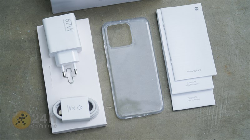 Trên tay Xiaomi 13 tại Việt Nam Trên tay Xiaomi 13 tại Việt Nam