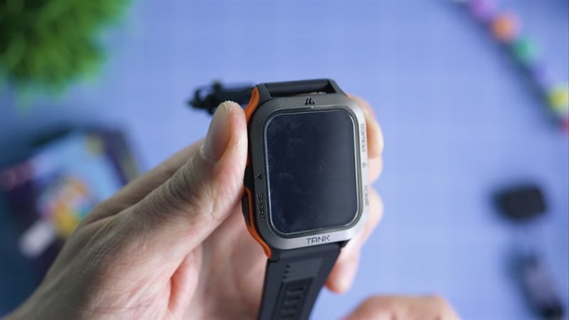 Điểm đầu tiên mà mình ấn tượng trong thiết kế của KOSPET TANK M2 đó chính là cảm giác an toàn, bền bỉ trong quá trình sử dụng.