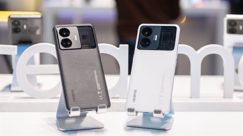 realme GT3 hiện đang là smartphone có công nghệ sạc nhanh nhất thế giới