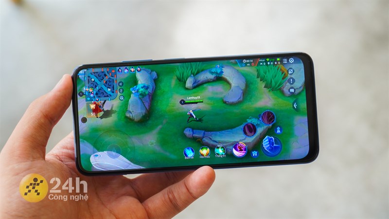 Xiaomi khuyến mãi bùng cháy, điện thoại tầm trung giá từ 4.09 triệu