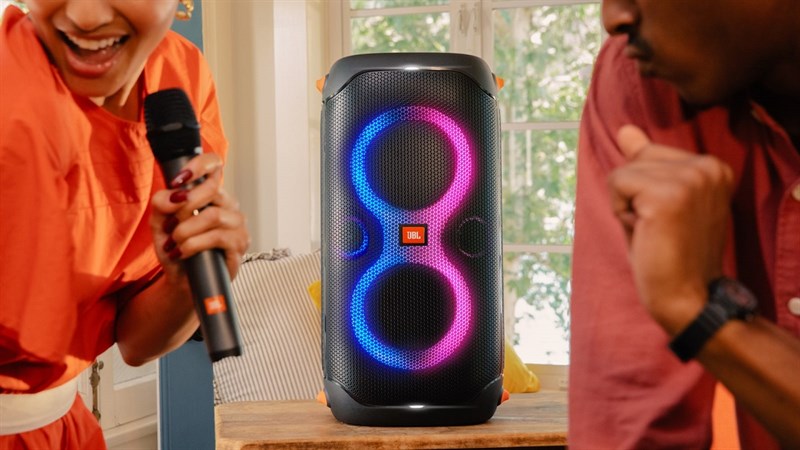 JBL Partybox 110: Phiên bản ‘giá rẻ’ của JBL Partybox 310, chất lượng vẫn thế