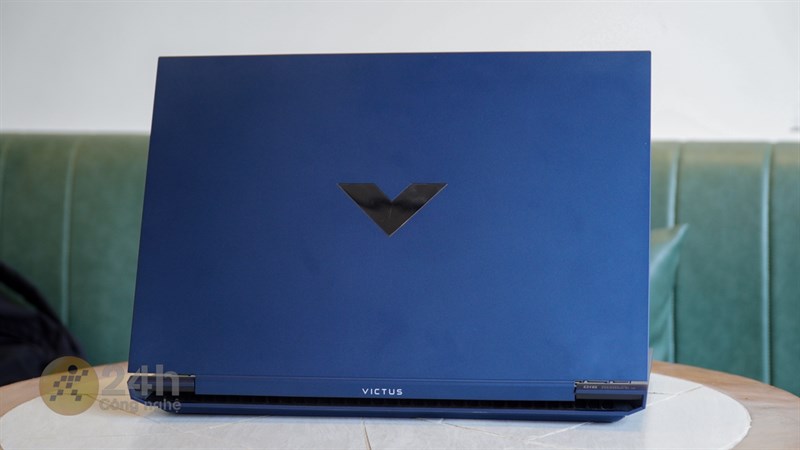 HP VICTUS 16 E1102AX