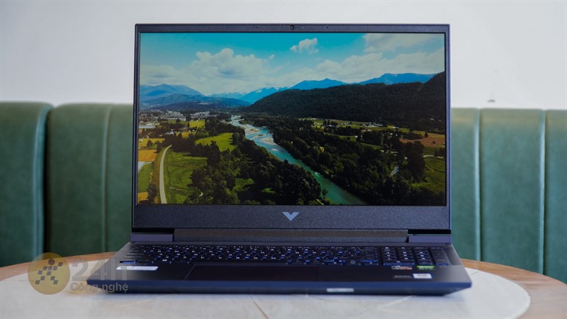 HP VICTUS 16 E1102AX cho chất lượng hiển thị tốt