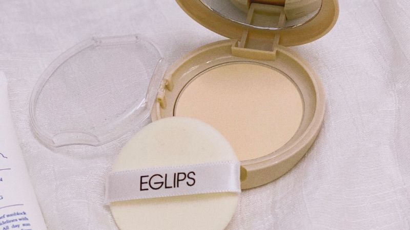 Phấn phủ Cover Powder Pact Plus SPF25 PA++ Eglips