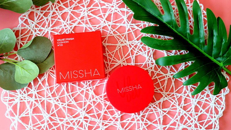 Kết cấu của cushion Missha sẽ khá mỏng nhẹ và mềm mịn