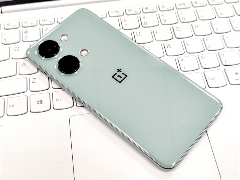 OnePlus Ace 2V