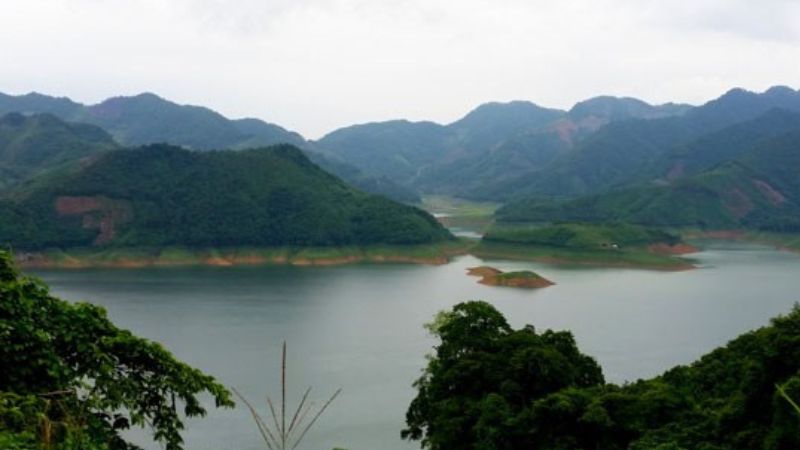 Khung cảnh thiên nhiên yên bình, trong lành