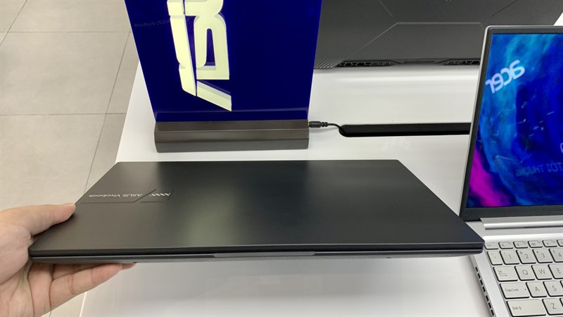 Asus Vivobook 15 OLED