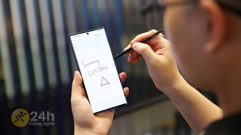 S Pen là một ưu điểm lớn của Galaxy S23 Ultra