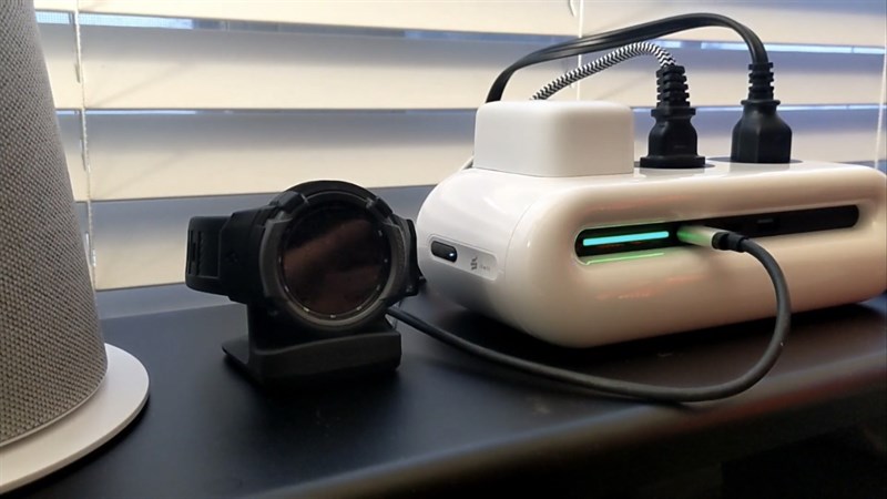 Điểm nổi bật nhất mà mình muốn nhắc đến trên TORRAS Power Cloud đó chính là khả năng sạc PD 65 W.