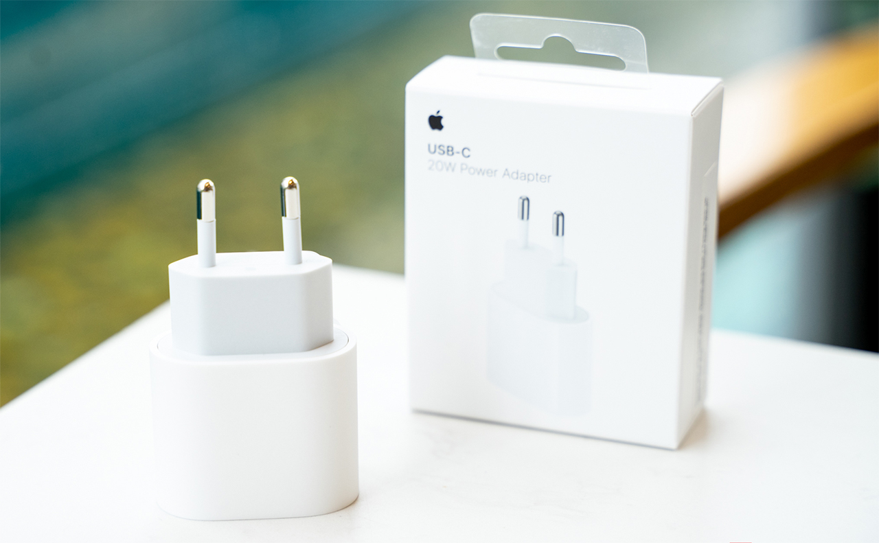 Bí quyết” sạc pin iPhone mới mua đúng cách