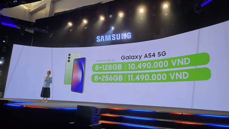 Giá bán của Galaxy A54 tại thị trường Việt Nam cực kỳ phù hợp với những gì mà chiếc điện thoại này được trang bị