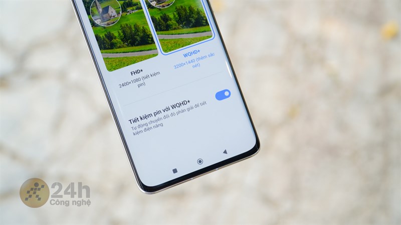 Tính năng tự động chuyển đổi độ phân giải màn hình trên Xiaomi 13 Pro.