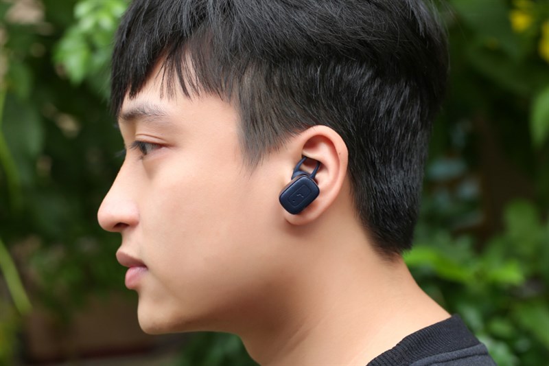 Tai nghe bluetooth một bên có còn đáng mua? Có ưu và nhược điểm gì?