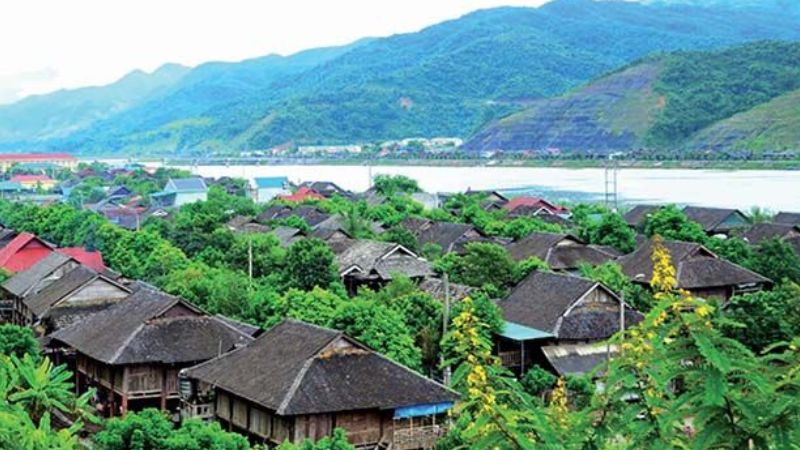 Những bản làng định cư của đồng bào Thái Trắng