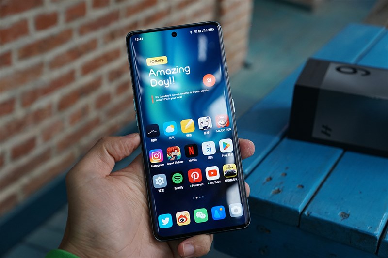 OPPO Find X6 Pro còn được trang bị dung lượng RAM 16 GB và bộ nhớ trong lên đến 512 GB.