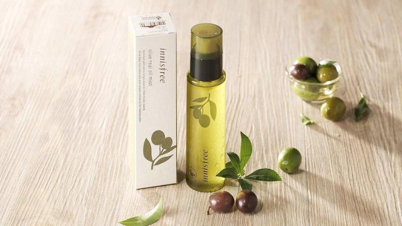 Xịt khoáng dưỡng ẩm sâu ô liu vàng Innisfree Olive Real Oil Mist