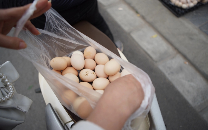 Giá trứng gà hôm nay ngày 24/03