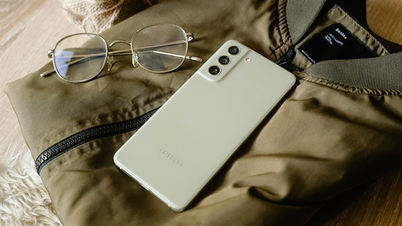 Cuối tuần săn khuyến mãi tiền triệu đừng bỏ qua loạt smartphone giảm sâu này