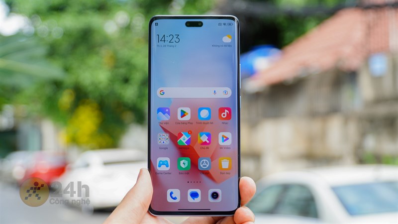 Tháng này, OPPO, Xiaomi, realme tung nhiều ưu đãi, giá từ 5.49 triệu