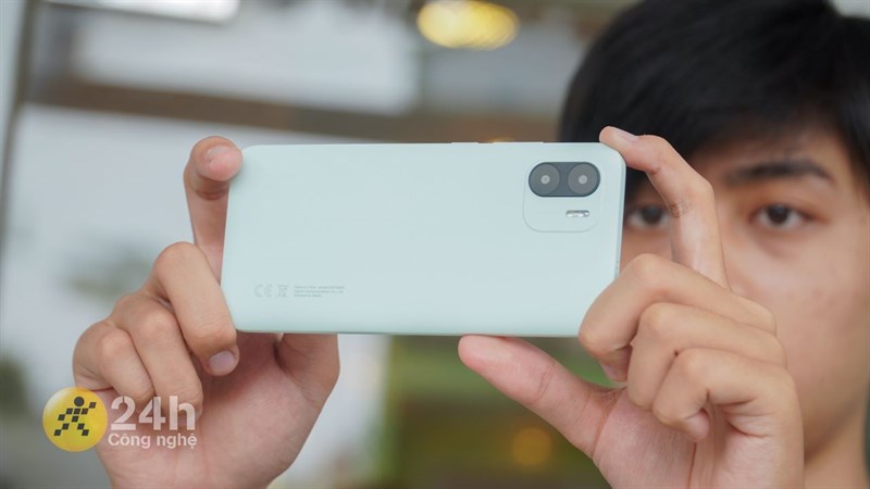 Redmi A2 sở hữu thiết kế quen thuộc, tương tự như Redmi A1 Redmi A2 sở hữu thiết kế quen thuộc, tương tự như Redmi A1