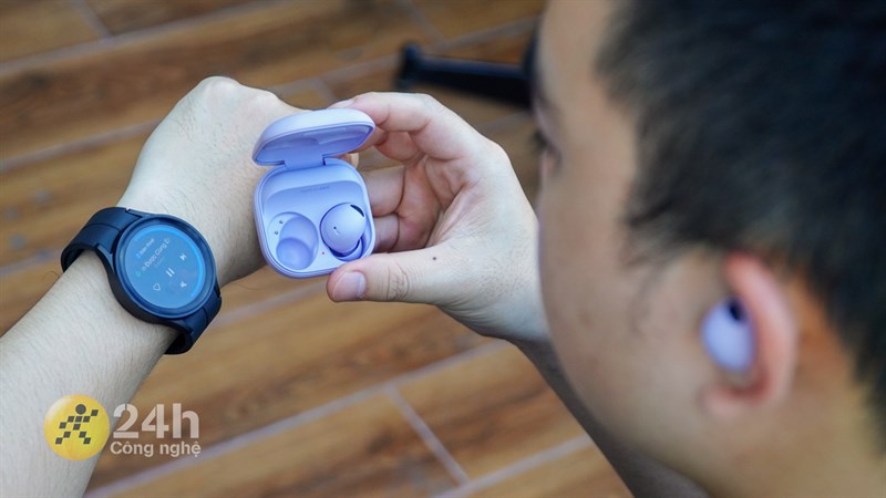 Tận hưởng hạnh phúc hơn mỗi ngày với bộ đôi trợ lý Galaxy Buds2 Pro và Galaxy Watch5 series Tận hưởng hạnh phúc hơn mỗi ngày với bộ đôi trợ lý Galaxy Buds2 Pro và Galaxy Watch5 series