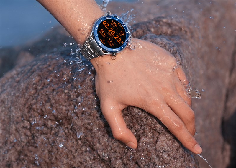 Huawei Watch Ultimate còn hỗ trợ rất nhiều bài tập thể thao chuyên dụng