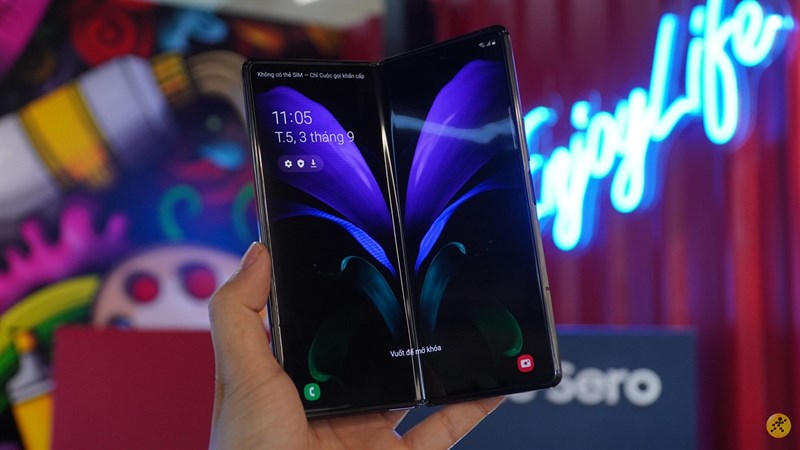 Điện thoại gập là xu hướng 2023?