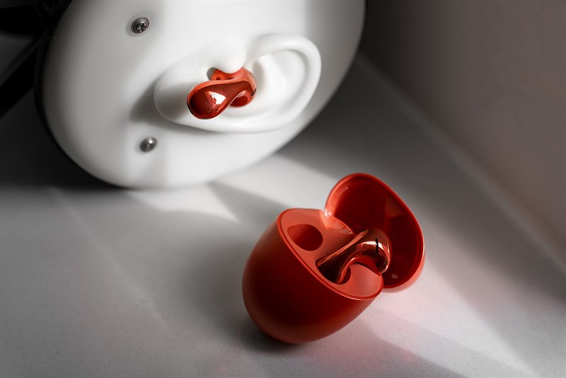 Huawei FreeBuds 5 là một sản phẩm tai nghe không dây có thiết kế đẹp mắt cùng trải nghiệm đeo thoải mái.