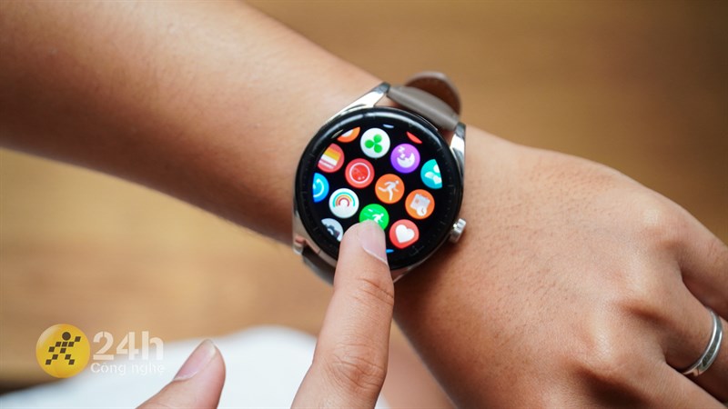 Huawei Watch Buds cũng hỗ trợ hơn 80 chế độ tập luyện.