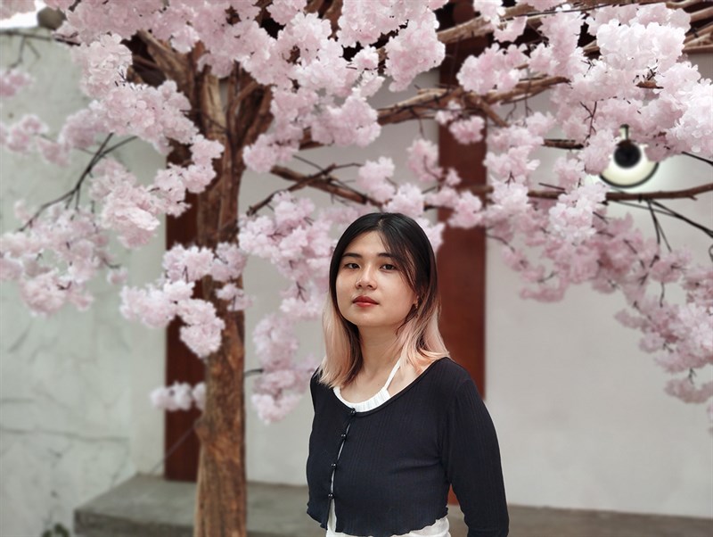 Ảnh chụp xóa phông đẹp mắt và background đằng sau được làm mờ tự nhiên Ảnh chụp xóa phông đẹp mắt và background đằng sau được làm mờ tự nhiên