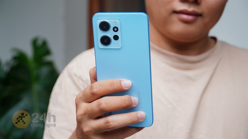 Trải nghiệm trên tay Redmi Note 12 rất thoải mái