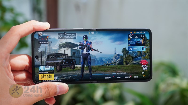 OPPO Find N2 Flip OPPO Find N2 Flip